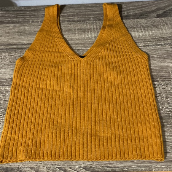 Active USA crop top color mustard size Small - Picture 5 of 6